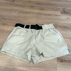 Women’s High Rise Woven Buckle Shorts
